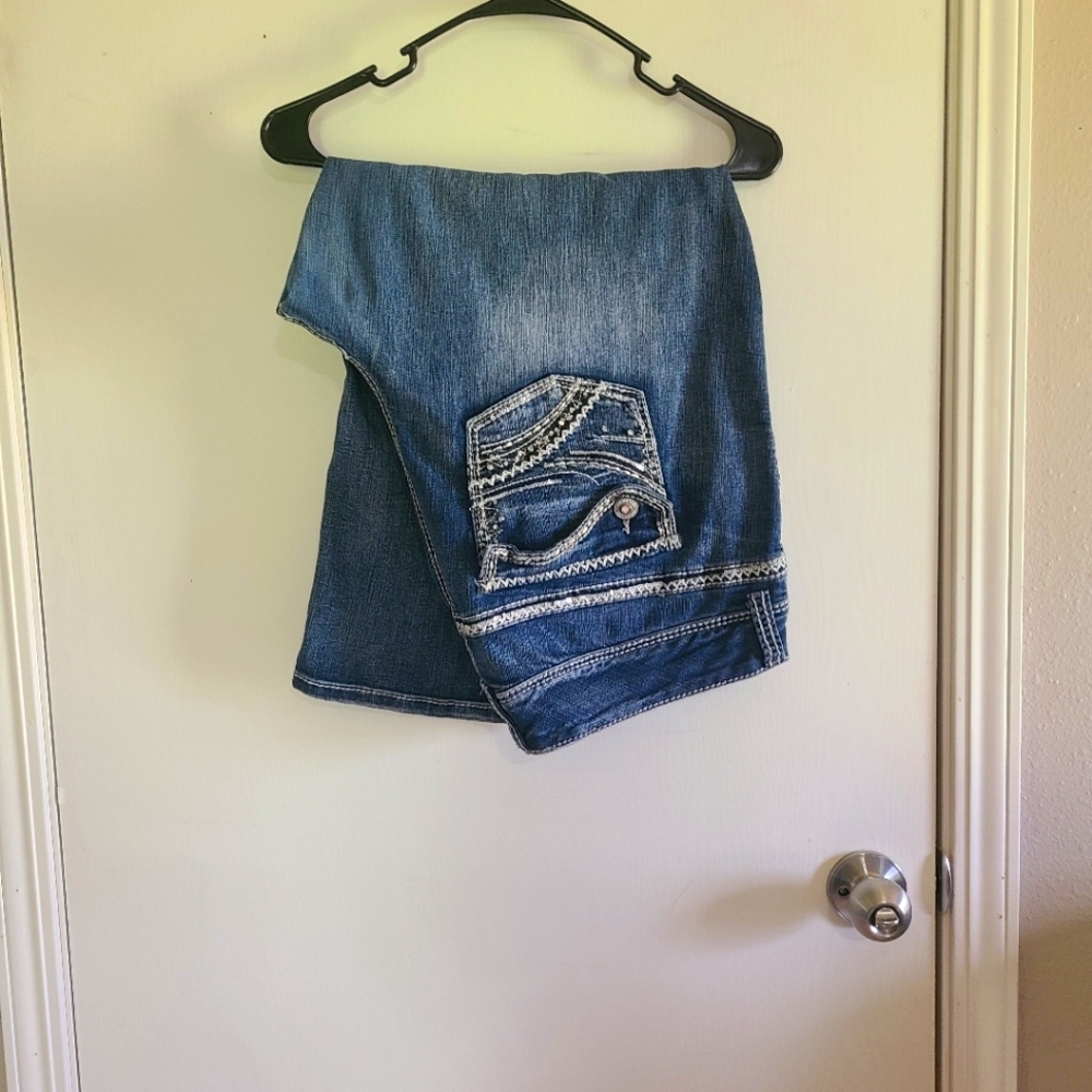 Maurices Capri size 22